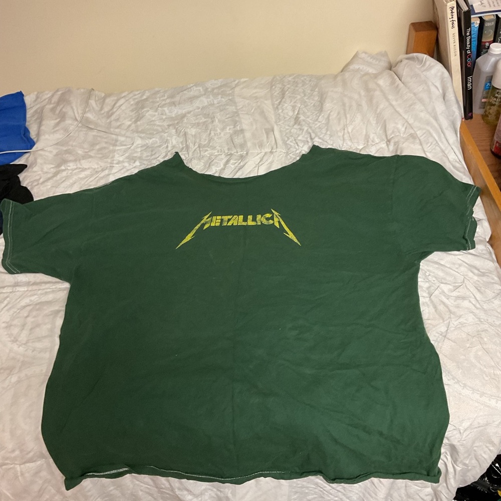 metallica graphic t-shirt